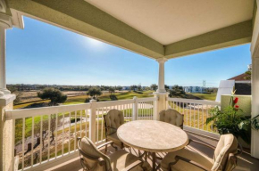 Welcoming 3 Bdrm Condo with Golf Course Views at Reunion